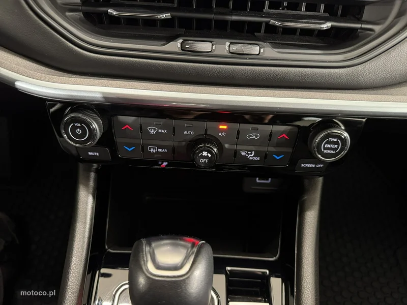 Jeep Compass 26