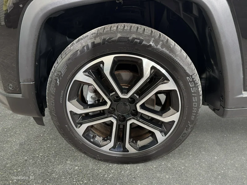Jeep Compass 10