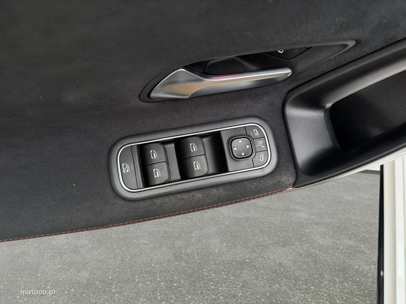 Mercedes-Benz Klasa A W177 A 180 30