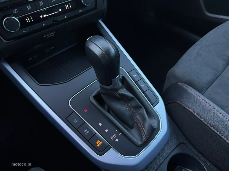 Seat Arona 23