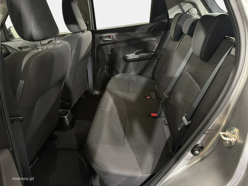 Suzuki Swift 21