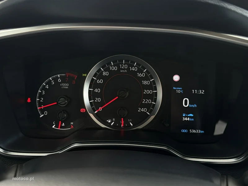 Toyota Corolla E210 12