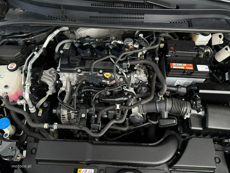 Toyota Corolla E210 25