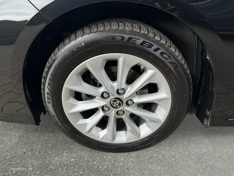 Toyota Corolla E210 9