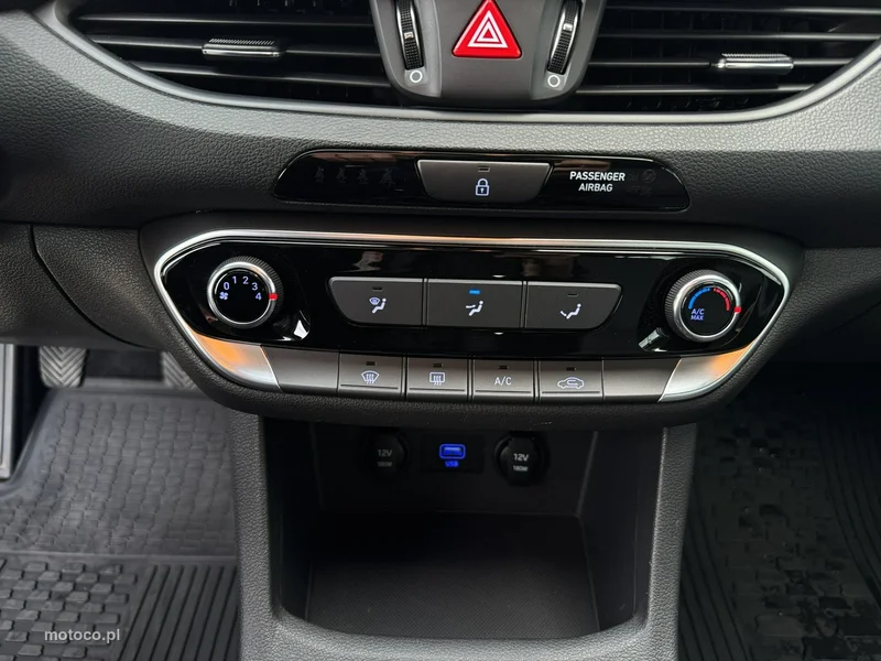 Hyundai i30 17