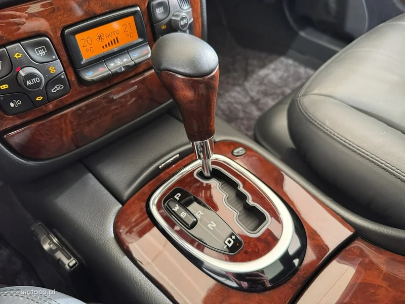 Mercedes-Benz Klasa S W220 S 500 25