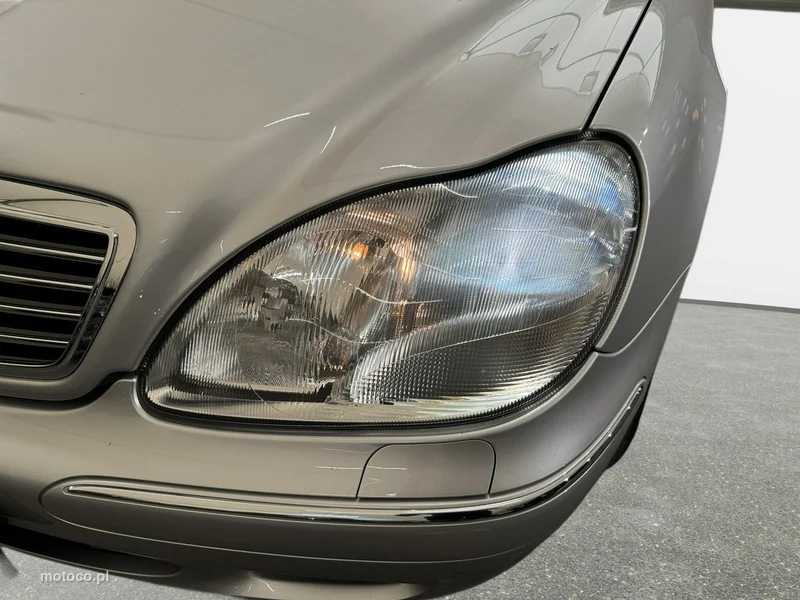Mercedes-Benz Klasa S W220 S 500 8