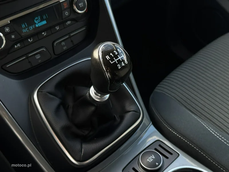 Ford C-Max II 18
