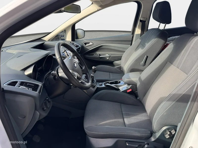 Ford C-Max II 19