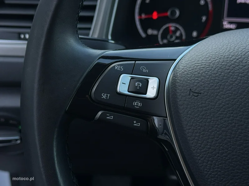 Volkswagen T-Roc A1 15