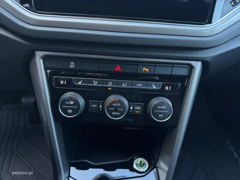 Volkswagen T-Roc A1 21