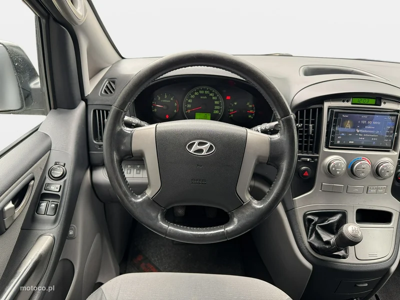 Hyundai H-1 10