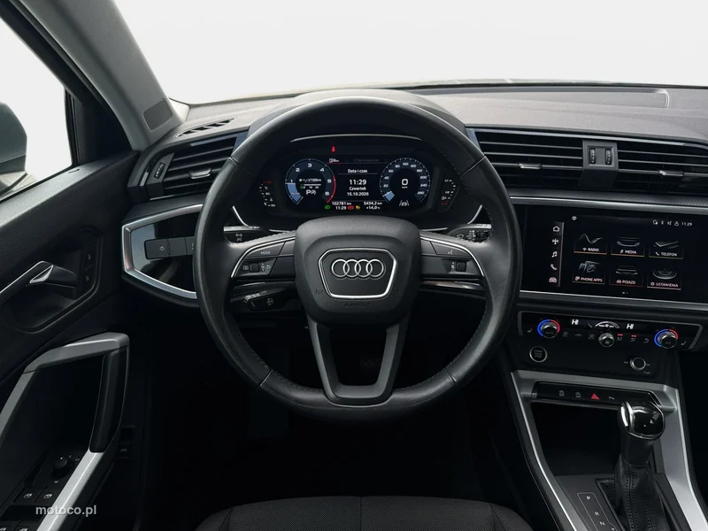 Audi Q3 F3 13