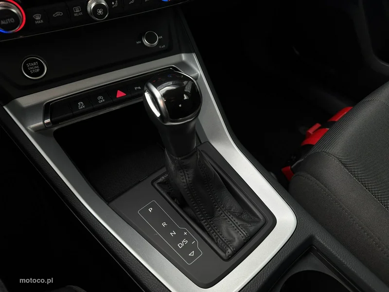 Audi Q3 F3 22