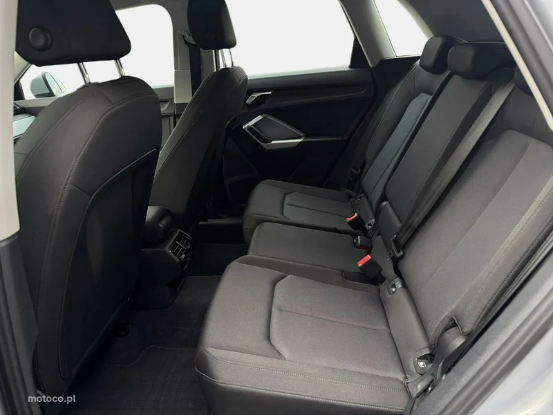 Audi Q3 F3 25