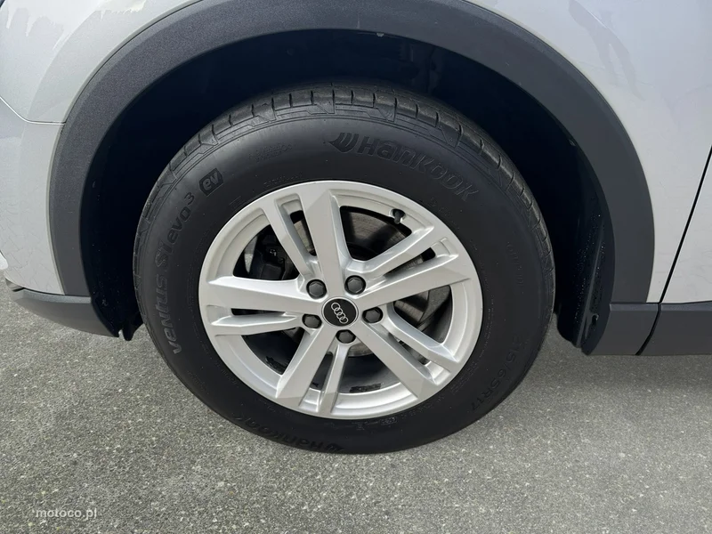 Audi Q3 F3 10