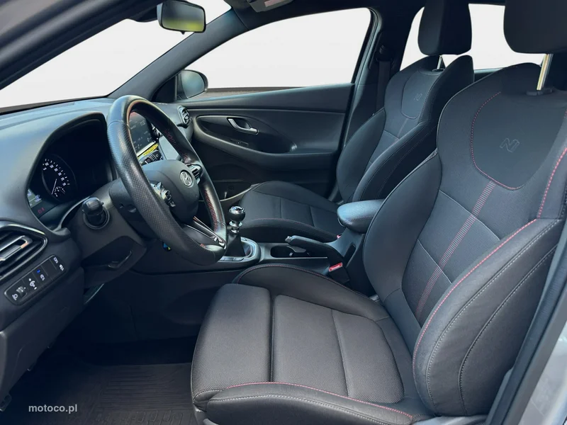 Hyundai i30 24