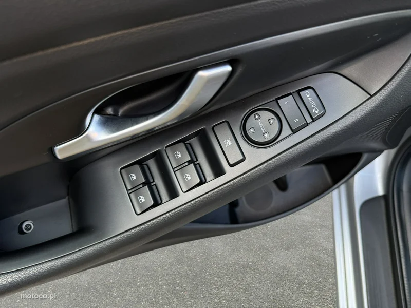 Hyundai i30 25