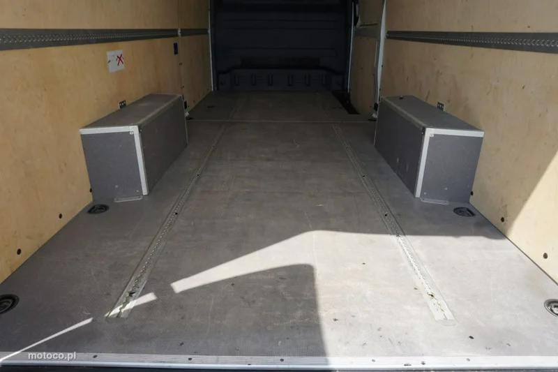 Mercedes-Benz Sprinter 29