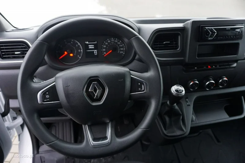 Renault Master 12