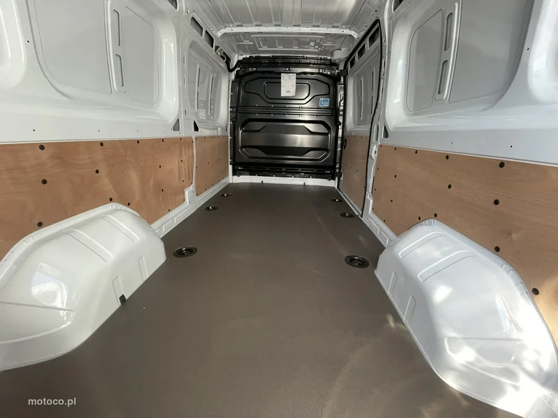 Renault Master 8