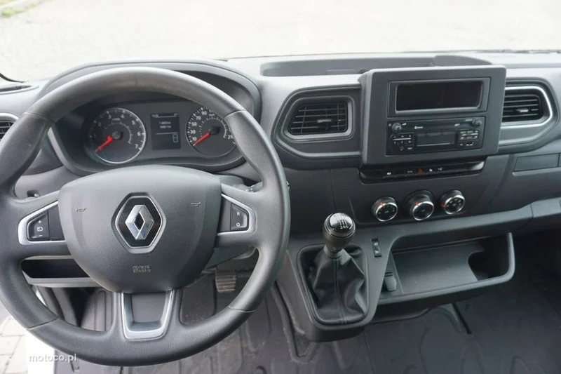Renault Master 12