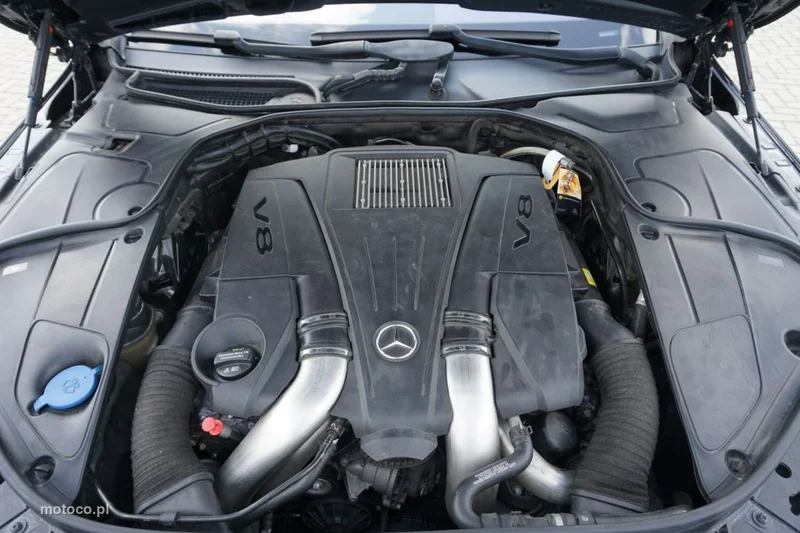 Mercedes-Benz Klasa S W222 S 550 12