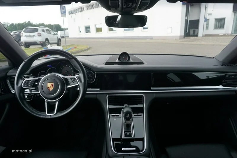 Porsche Panamera 971 13