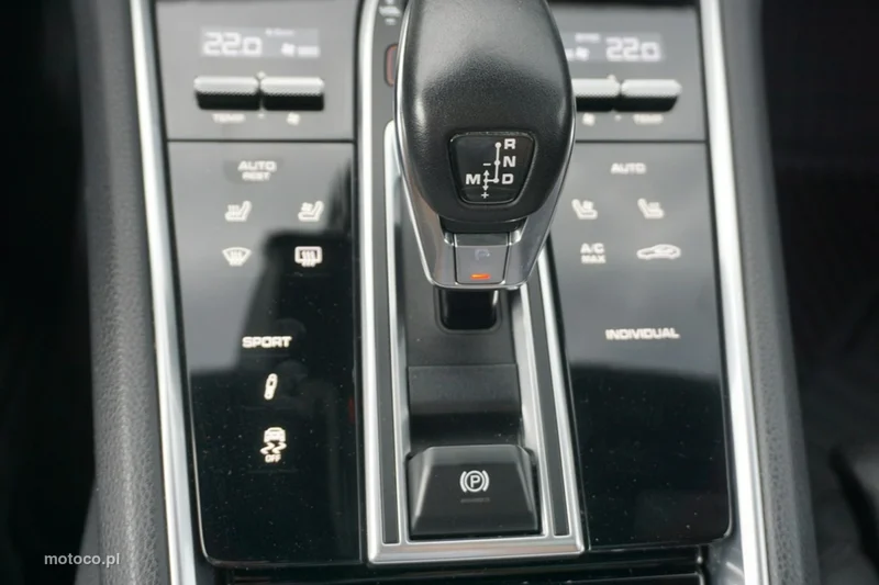 Porsche Panamera 971 26