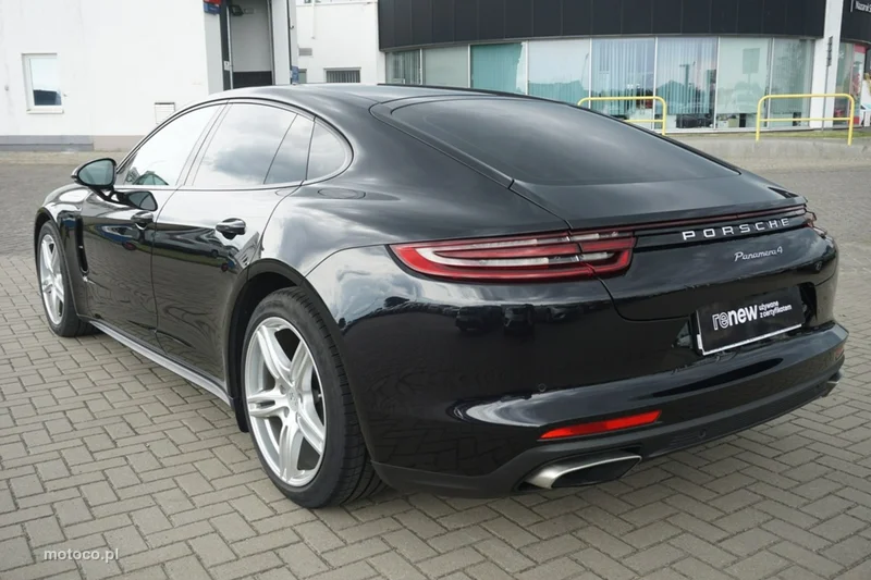 Porsche Panamera 971 7
