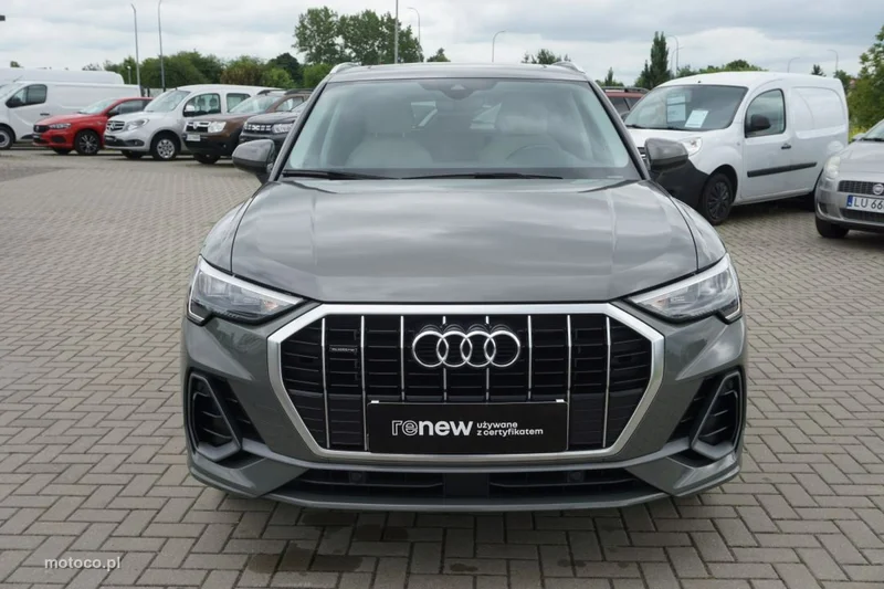 Audi Q3 F3 2