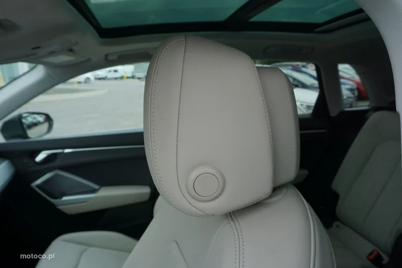 Audi Q3 F3 25