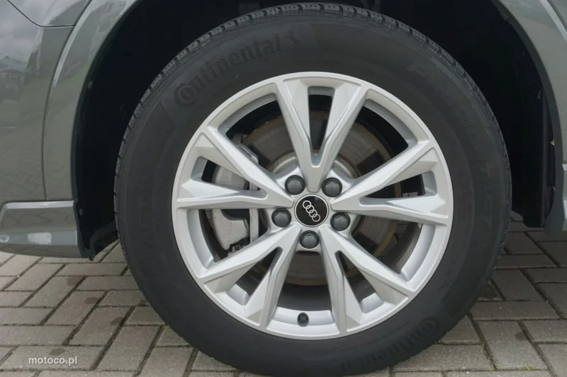 Audi Q3 F3 28