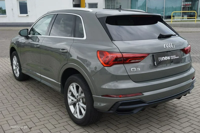Audi Q3 F3 7