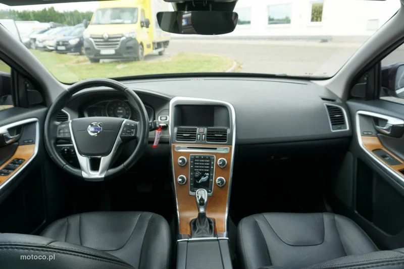 Volvo XC 60 13