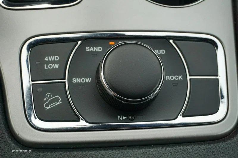 Jeep Grand Cherokee 23