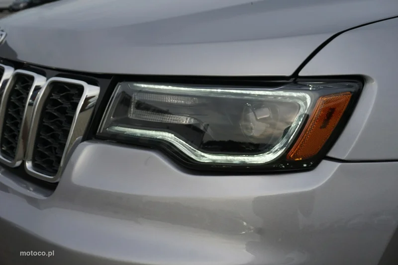 Jeep Grand Cherokee 29