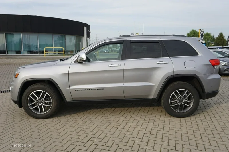 Jeep Grand Cherokee 8
