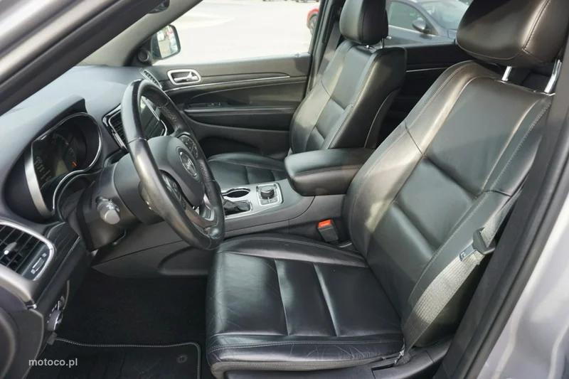 Jeep Grand Cherokee 9