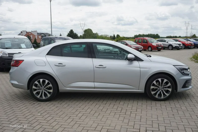 Renault Megane IV 4