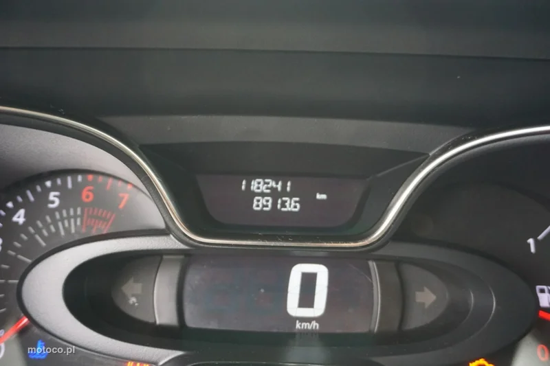 Renault Captur I 16