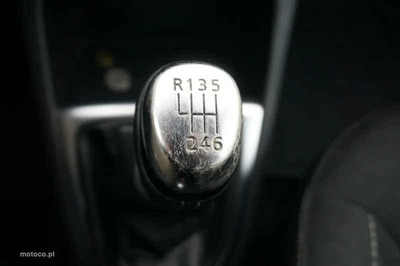 Renault Captur I 24