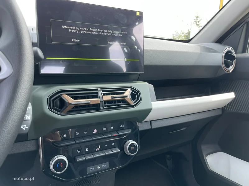 Dacia Spring 8