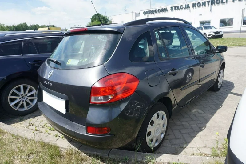 Renault Clio III 2