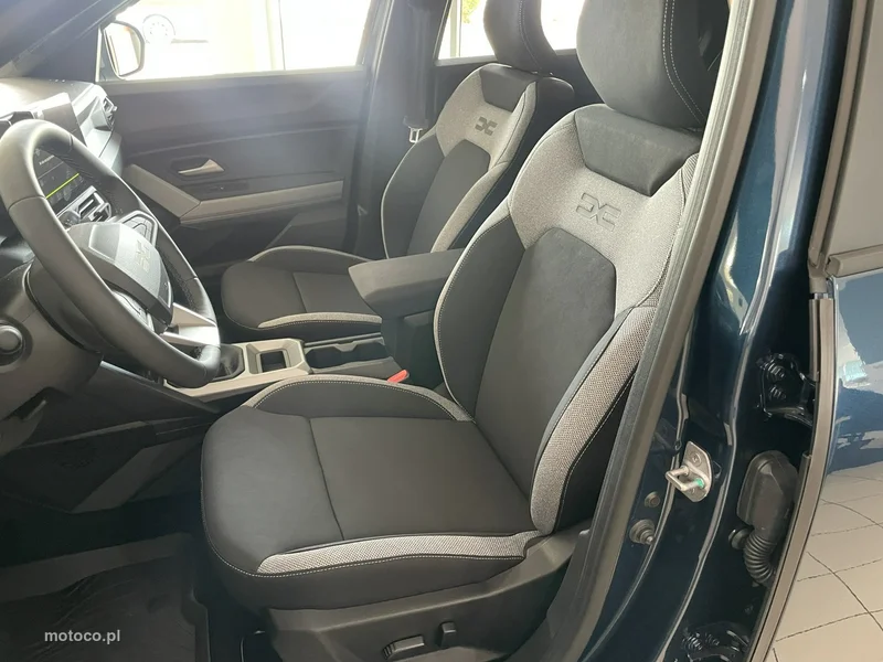 Dacia Bigster 8