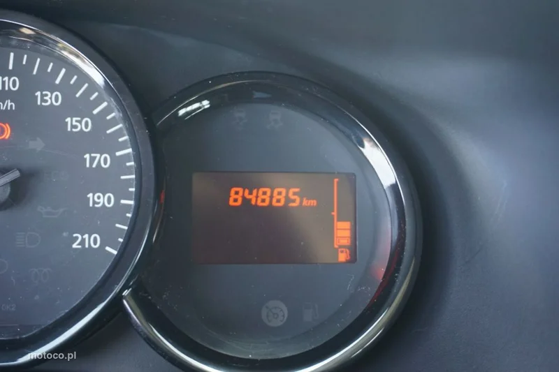 Dacia Sandero 15