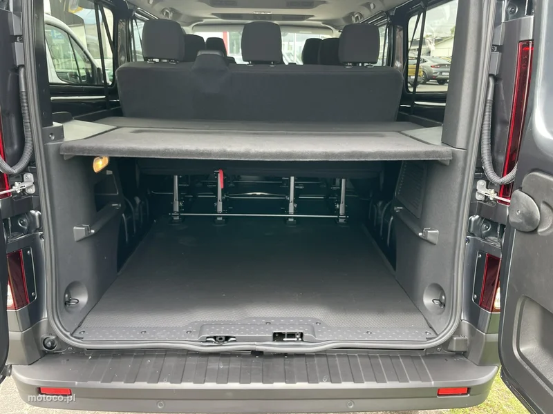 Renault Trafic III 7