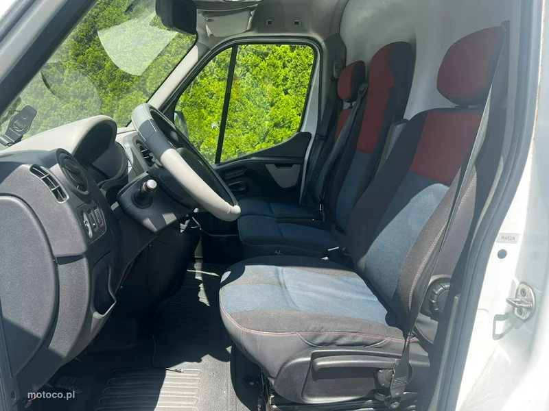 Renault Master 12