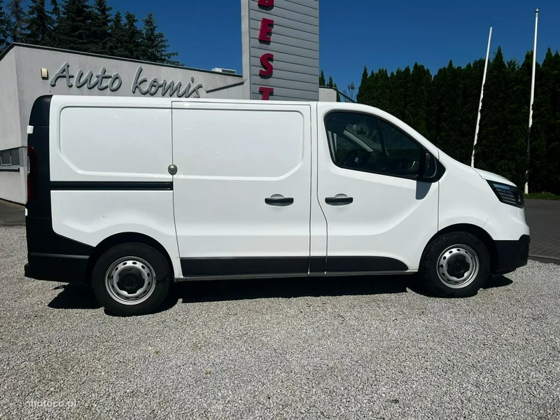 Renault Trafic 4
