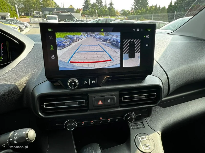Peugeot Partner 8